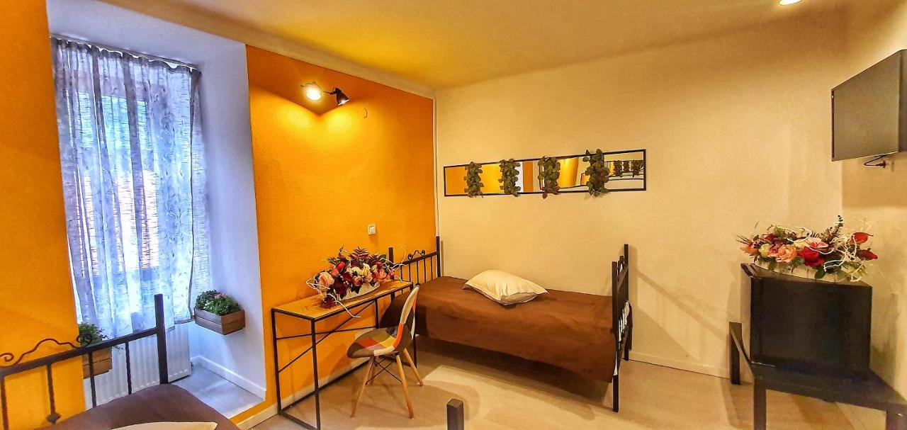 Casa Crown *