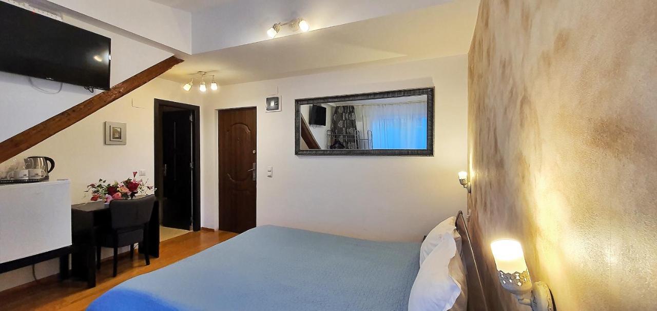 Casa Crown *